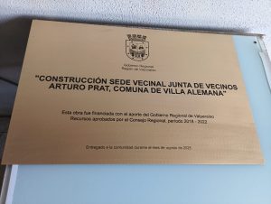 Placa bronce grabada mas color